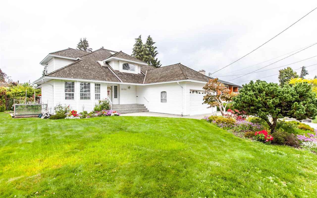 Bright 4bdrm Home with Mountain Views in Coquitlam