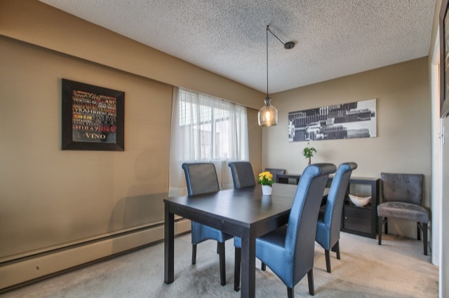 Central Coquitlam great location 2br 1ba condo for rent!
