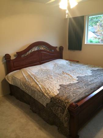 Single House In Edgemont (North Vancouver)