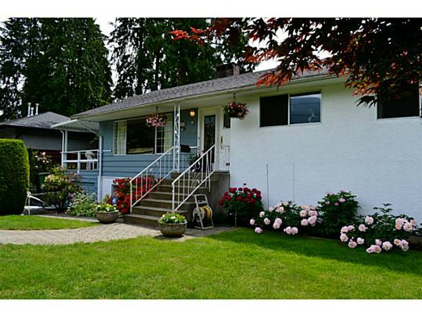 Single House In Edgemont (North Vancouver)