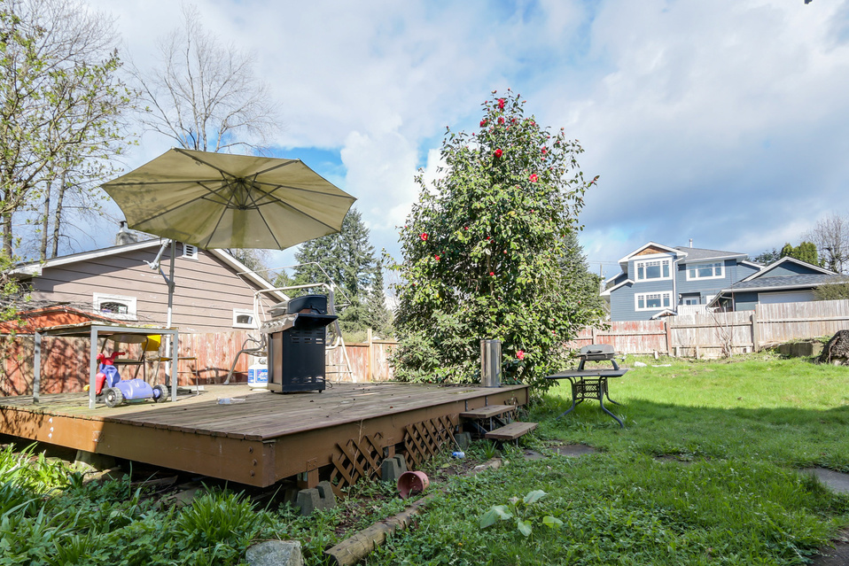 Beautiful Large yard Single House in Coquitlam (Near Lougheed Hwy)