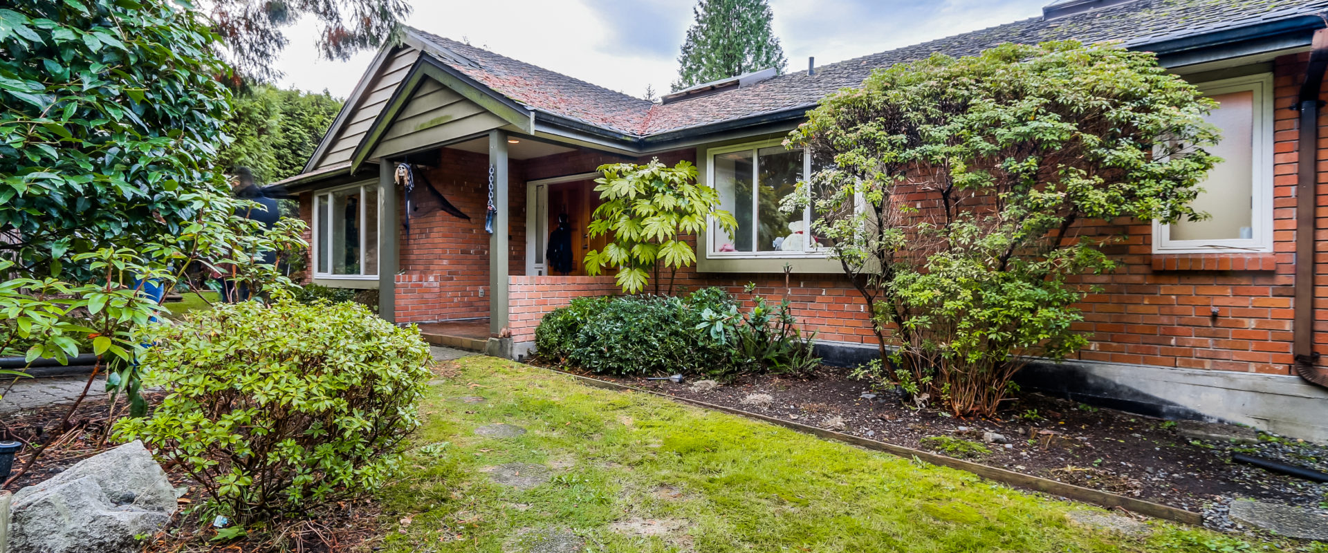 West Vancouver Upper Caulfeild  Garden House