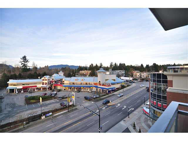 Lougheed Bright 2 bed 2 bath Condo close to everything (Burnaby North)