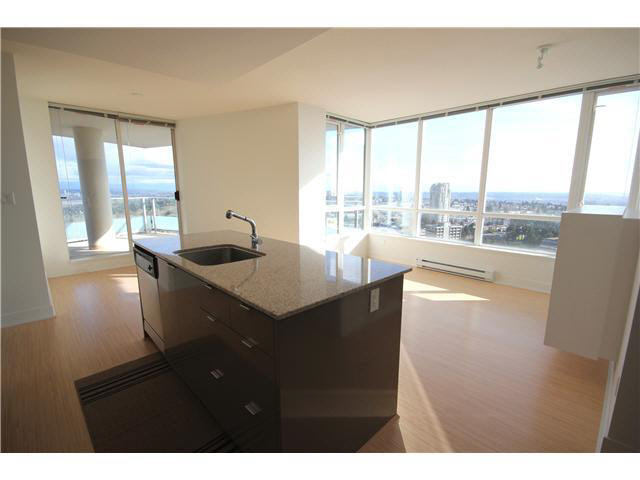 Metrotown 2 bdrm+office Mountains & Lake Views Condo