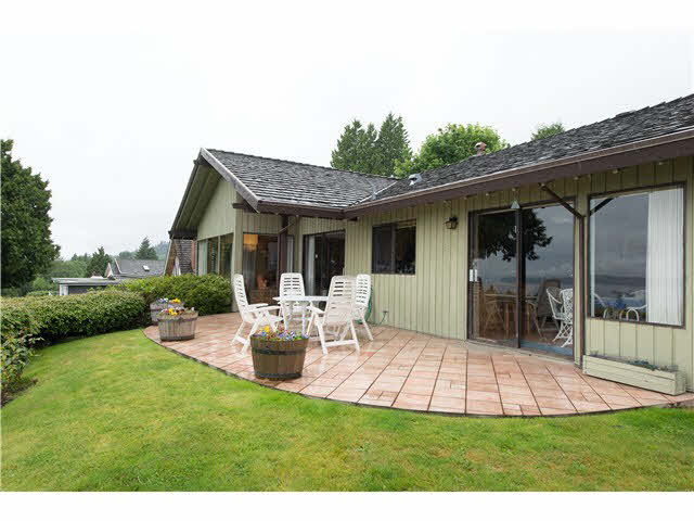 Lovely West Vancouver House with Great Water View