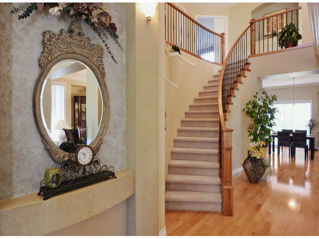 Gorgeous 2-Storey Home with Spacious Basement in Walnut Grove Neighborhood