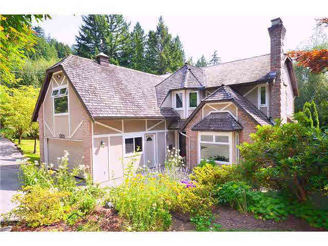 Quiet West Vancouver 4bdrm House with Huge Lot for Rent