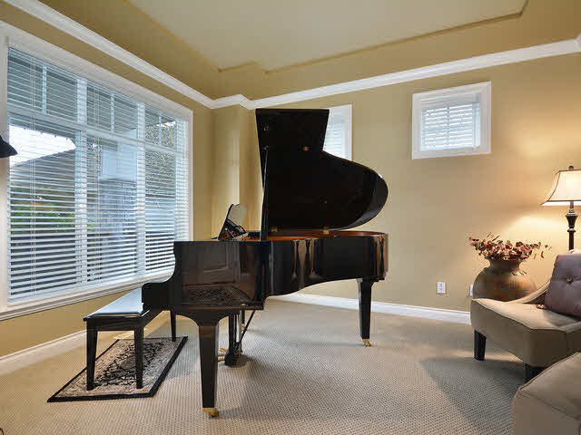 Elegant house for rent (South Surrey) FURNISHED