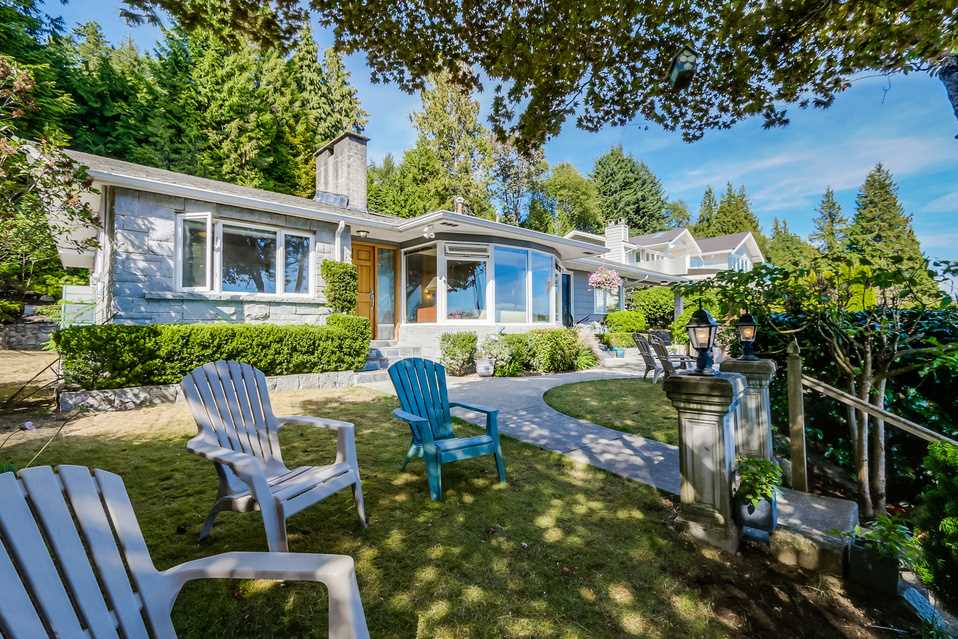 180 degree OCEAN VIEWS House in Westmount (West Vancouver)