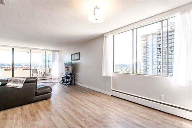 Fully Renovated 2bdrm Condo in Brentwood Area