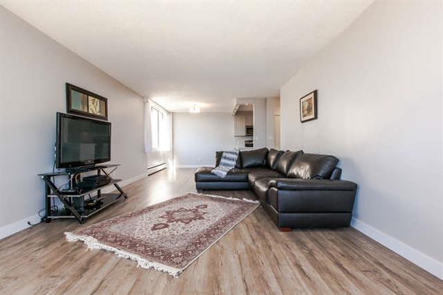 Fully Renovated 2bdrm Condo in Brentwood Area