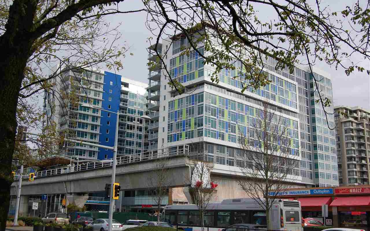 Richmond Brand New 2 bdrm+Den Luxury Condo Located on the No.3 Road