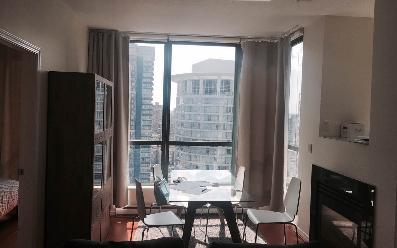 Frantastic water views 23rd floor condo in Downtown Vancouver (Coal Harbour)