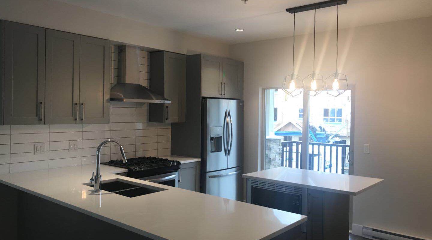 New Westminster 3br 3ba Large Townhouse for rent!