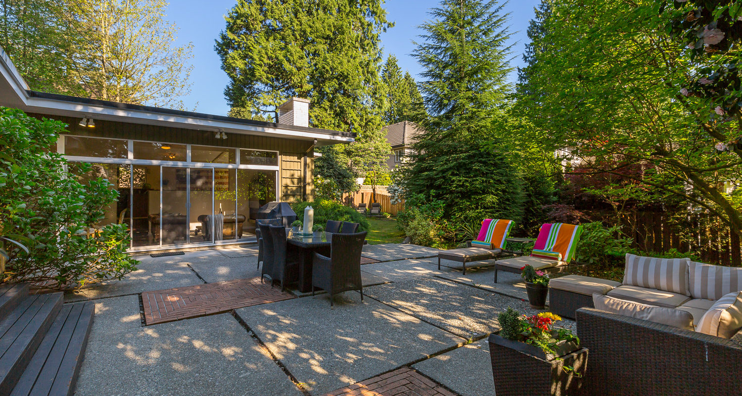 Architecturally stunning contemporary home in Coquitlam