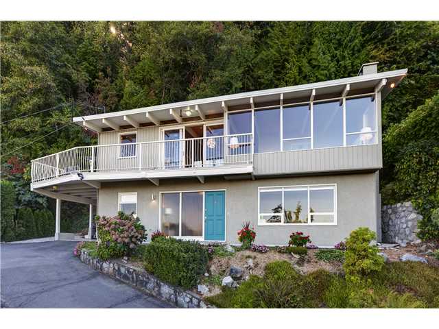 813 YOUNETTE DR West Vancouver