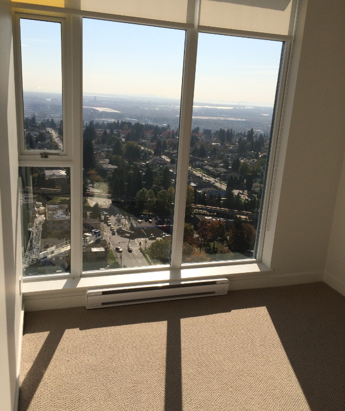 Metrotown Brand New Beautiful Mountain View Condo (31th floor) (Burnaby North)