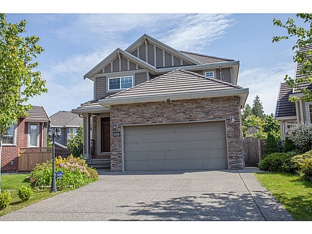 Luxurious 6bdrm Home with Large Floor Area in Fraser Heights