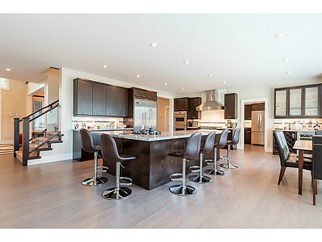 Coquitlam 622 AUSTIN AV