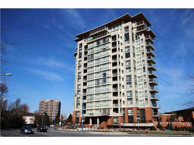 Richmond Brighouse Central location 2br 2ba air conditioning condo!