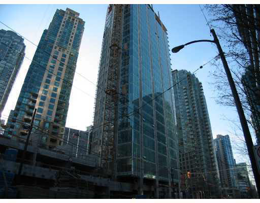 Vancouver Coal Harbour spacious 2br 2ba condo with spectacular views