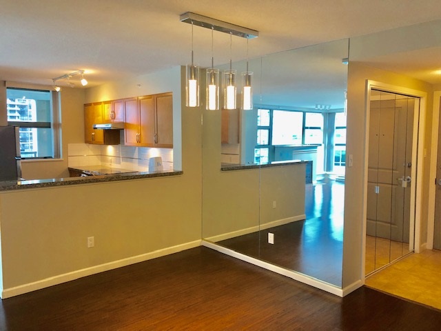 Burnaby North 2br+2ba nice apartment!