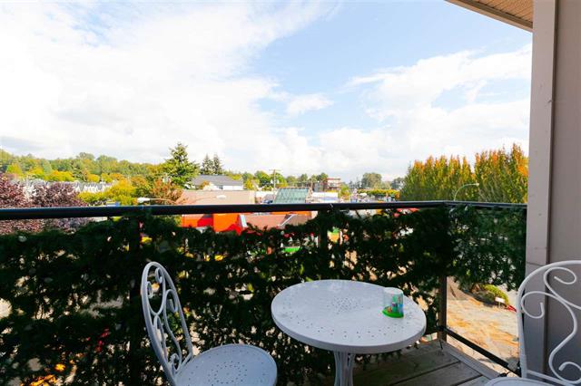 Beautiful mountain view apartment in north Vancouver by 3br+2ba