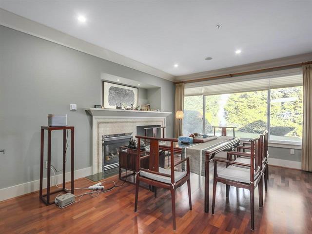 West Vancouver 4br 4ba Executive home at Upper Caulfeild!