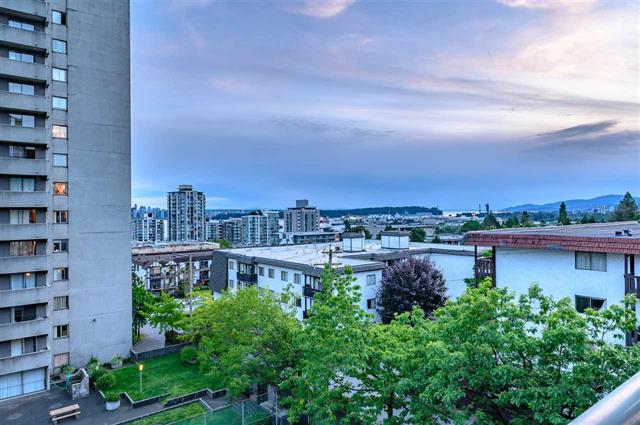 Fantastic 2br 2ba Condo in Trendy Lower Lonsdale with Ocean, Lions Gate & City views