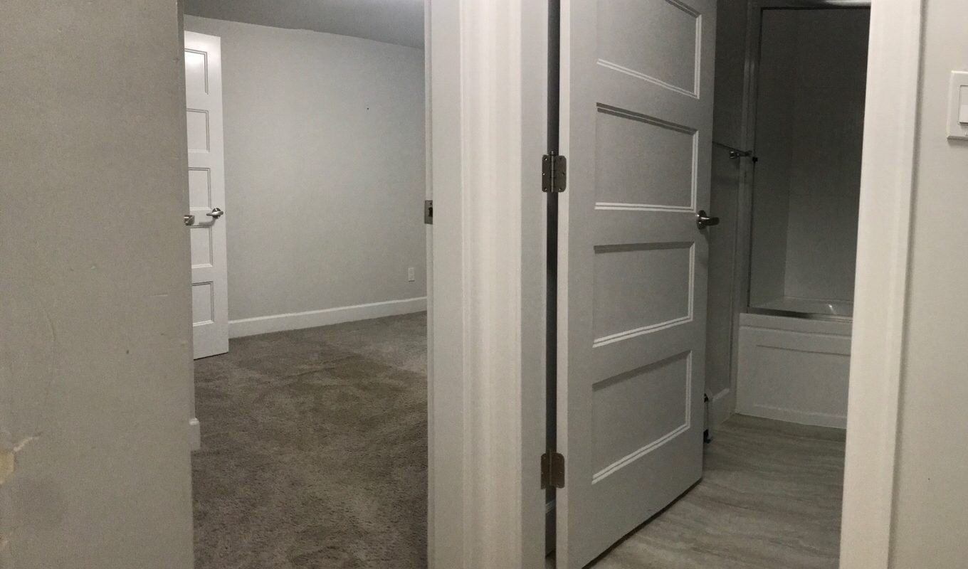 Delta Huge 2br 2ba Great New Basement Suite for rent