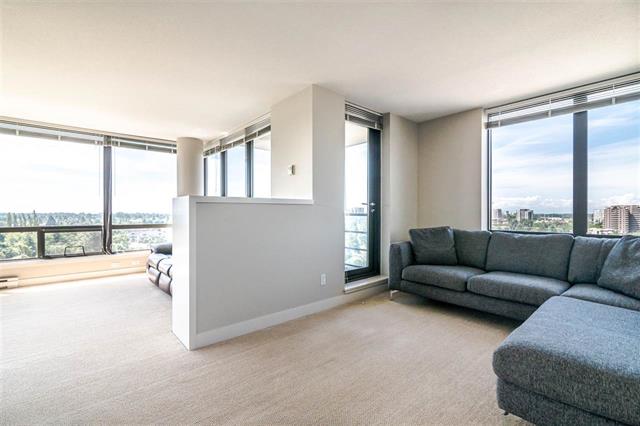 Richmond Bright corner unit with a view of Nature Park & mountains