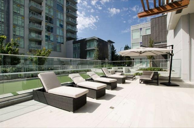 Metrotown center Met 2 Furnished 2br 2ba luxurious condo for rent