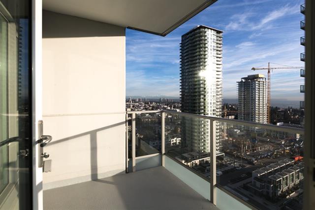 Metrotown center Met 2 Furnished 2br 2ba luxurious condo for rent