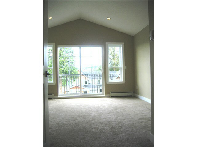 Coquitlam Beautiful Design Furnished 4 bdrm 4 bath 1/2 Duplex home