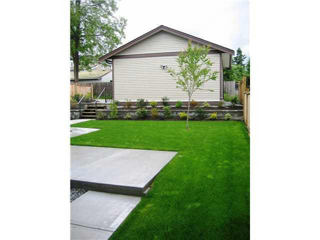 Coquitlam Beautiful Design Furnished 4 bdrm 4 bath 1/2 Duplex home