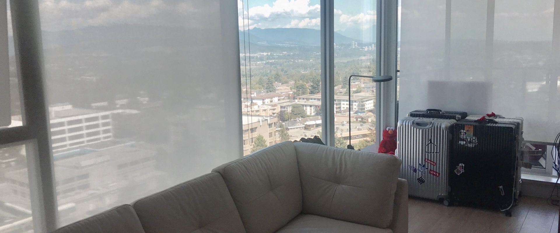 Metrotown center Met 2 Furnished 2br 2ba luxurious condo for rent