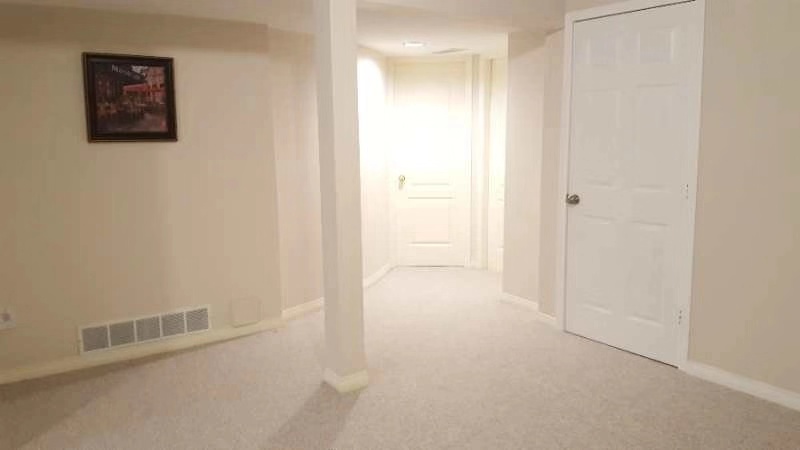 Coquitlam Lovely Large 2br 1ba basement For Rent!