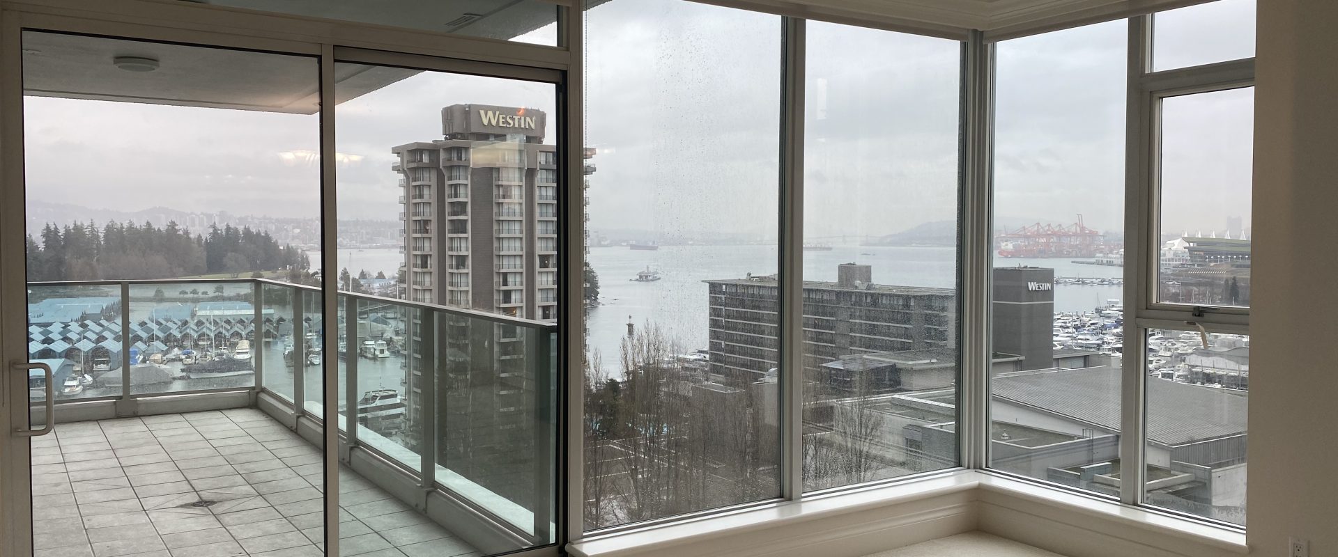 Coal Harbour Waterfront extra large 3 bedroom condo