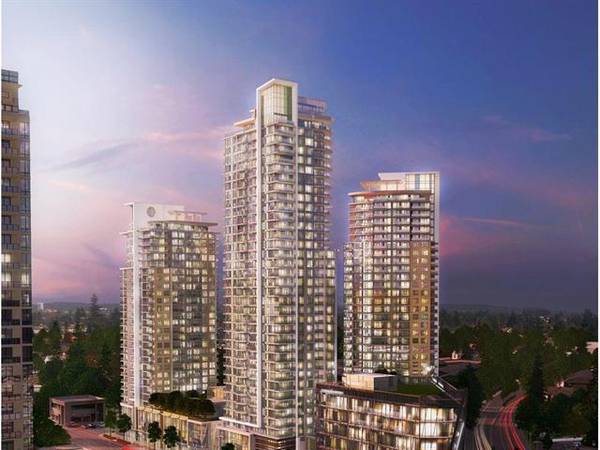 Located at Centre of Highgate Village Condo, Near Metrotown