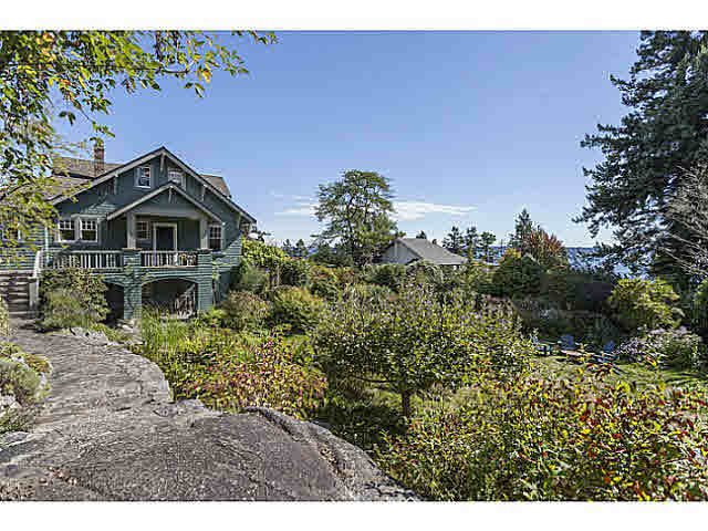 West Van Stunning Huge Lot house with Ocean Views from each window