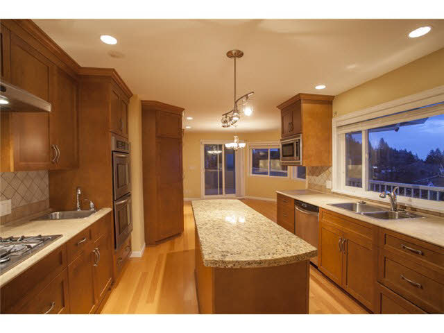 Situated in North Van 5br 5ba House with Stunning Panoramic Ocean View