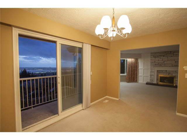 Situated in North Van 5br 5ba House with Stunning Panoramic Ocean View