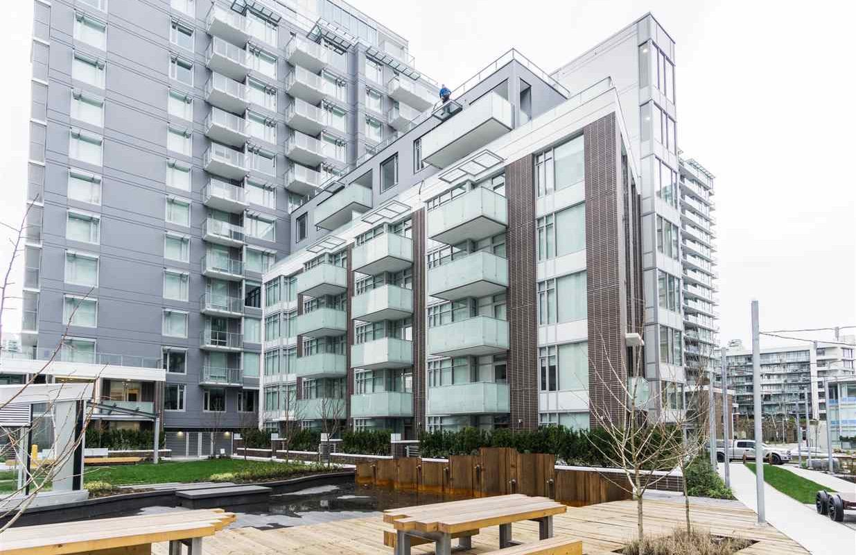 False Creek Science World, 2 br 2ba 1den with Large Balcony Condo