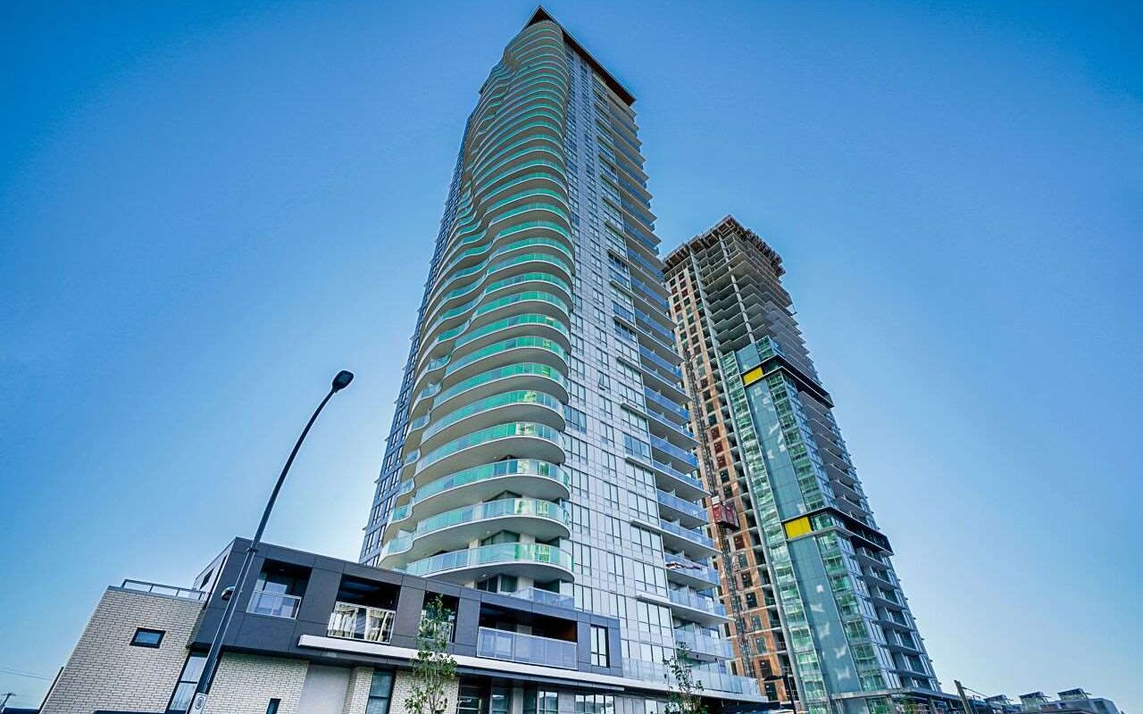 Burnaby Stylish Urban 2br 2ba Condo in the heart of Metrotown!