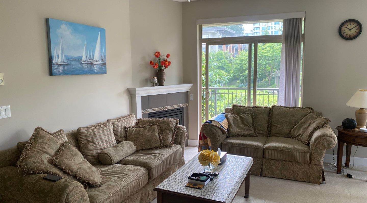 Located in the heart of UBC Campus Southwest Corner 2br 2ba Condo