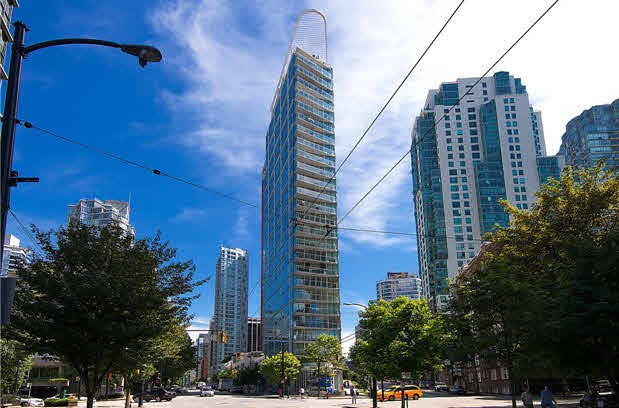 Vancouver Coal Harbour Spacious 2br 2ba Condo with Spectacular Views