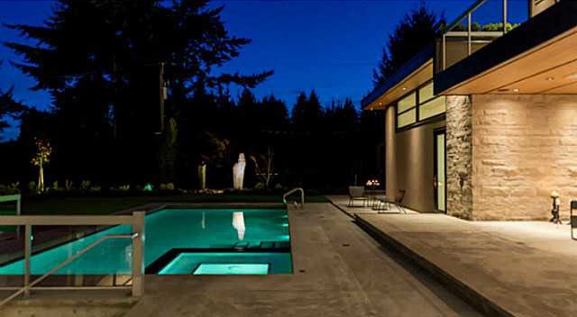 West Van Dream Luxury Home with a Spectacular Outdoor Pool for Rent