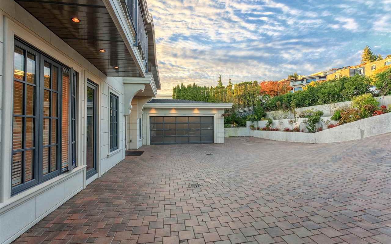 Luxury 6br/8ba House for Rent with Incredible Ocean View! (West Vancouver)