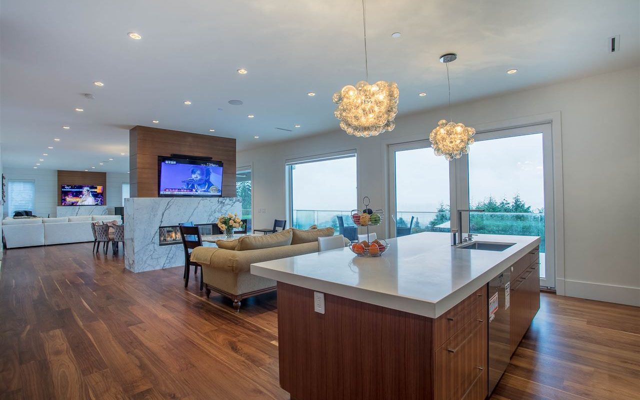 Luxury 6br/8ba House for Rent with Incredible Ocean View! (West Vancouver)