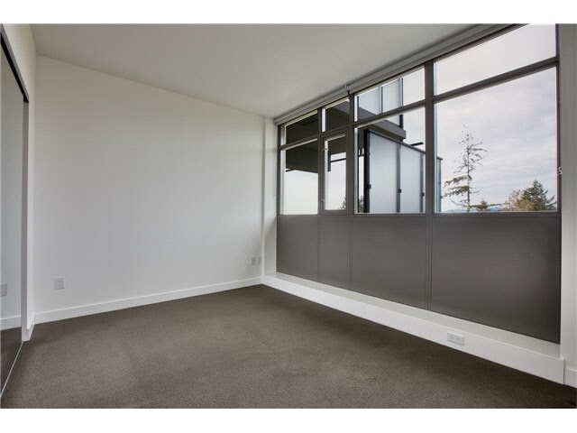 【UBC】”1000 sqft” 2br2ba+Den Corner Condo with incredible large balcony